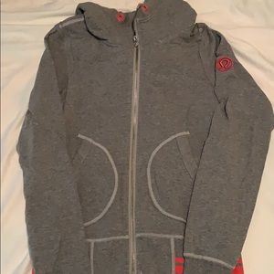 Lululemon Gray/Pink Sweatshirt